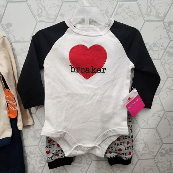 Nwt Baby Boy's Valentine's Day and St. Patrick Day Clothes Bundle,  Size 6-9 mon - Picture 6 of 7